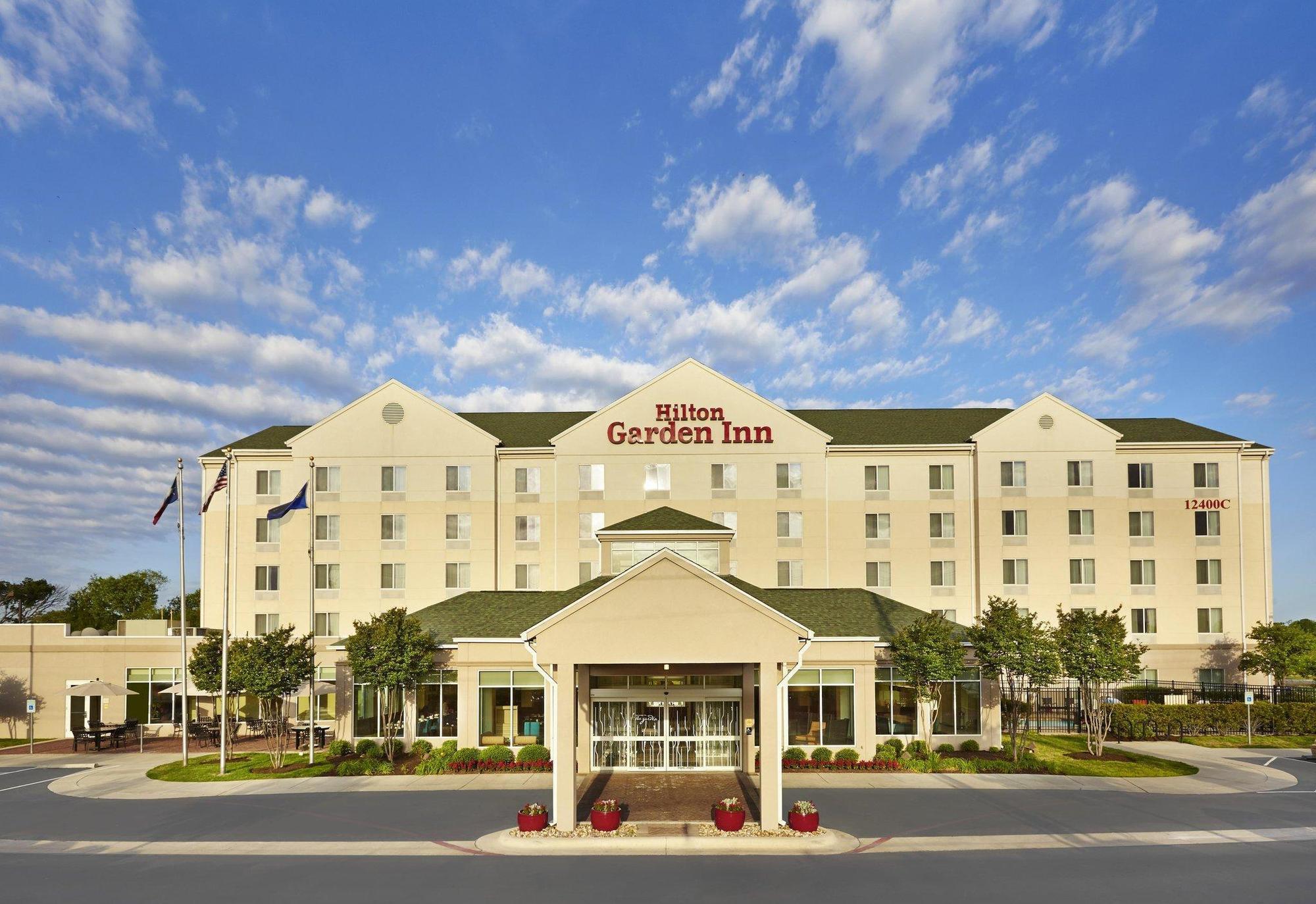 Hilton Garden Inn Austin North Exterior photo